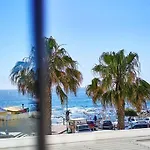 Beachfront Apartment In Sea Point With Amazing Views