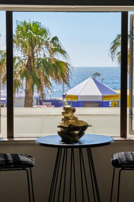 Apartment Beachfront In Sea Point With Amazing Views